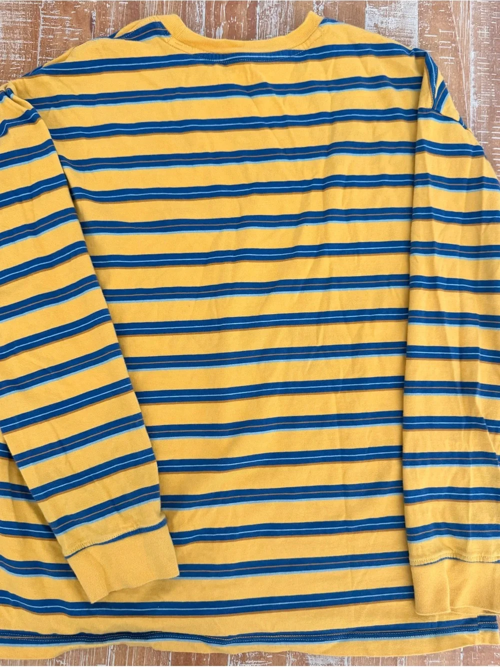 Old Navy 90,s Yellow and Blue Striped Long Sleeve Tee Size Boys XL Unisex Fits S